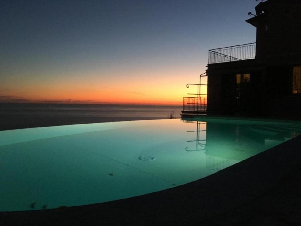 Casaviva - Ampio Trilocale Vista Mare Con Piscina - Pieve Alta Apartment Pieve Ligure Luaran gambar